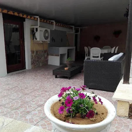 Ina Villa Cinisi